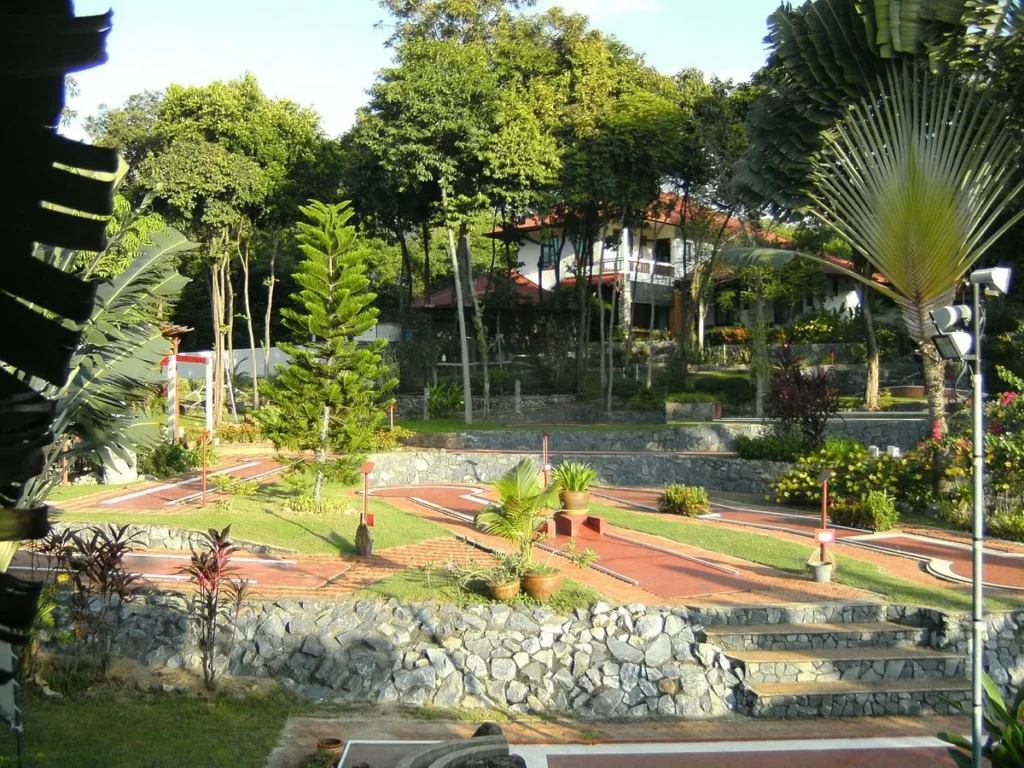 18 hole adventure mini golf samui family fun